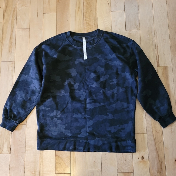 lululemon athletica Tops - Lululemon women's size 8 sweater